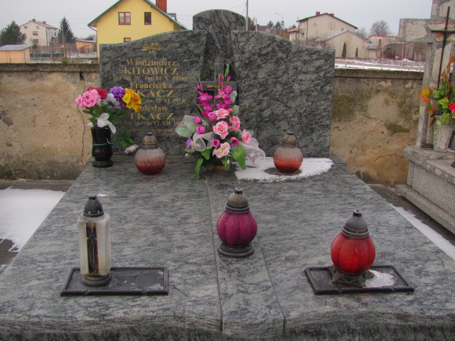 Grób Bolesław Tkacz