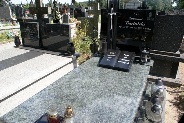 Grób Zygmunt Bartnicki
